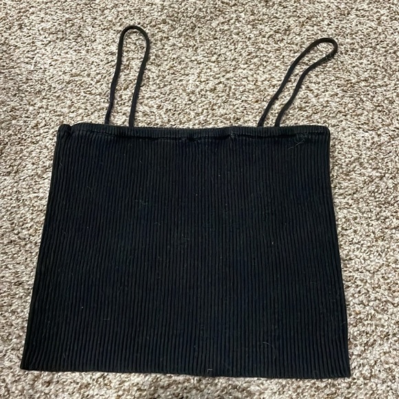 Brandy Melville ribbed crop top - Picture 3 of 4